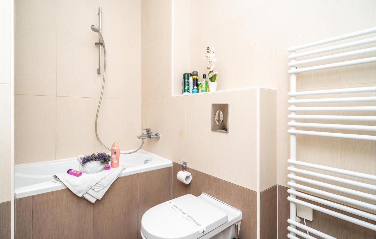 1 Bedroom Amazing Apartment In Dubrovnik Exterior photo
